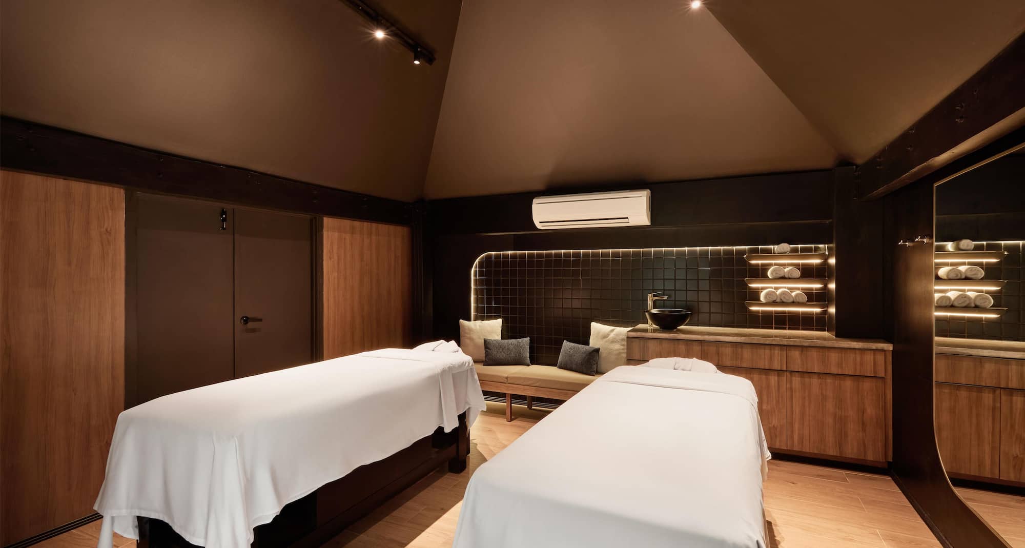 Radisson Blu Resort, Fiji Denarau Island - Spa treatment room - double