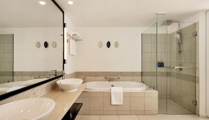 Radisson Blu Resort, Fiji Denarau Island - スイートバス