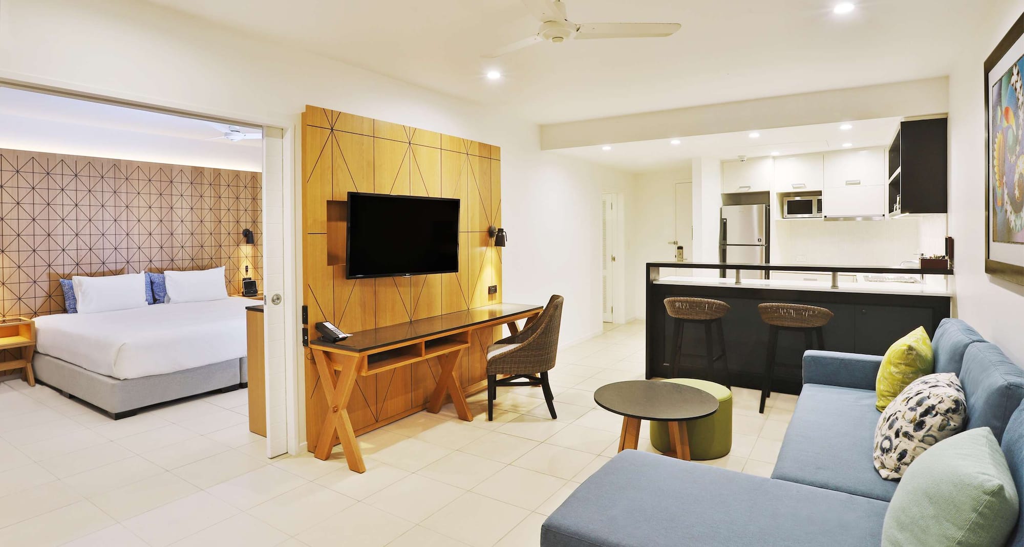 Radisson Blu Resort, Fiji Denarau Island - Suite Lounge