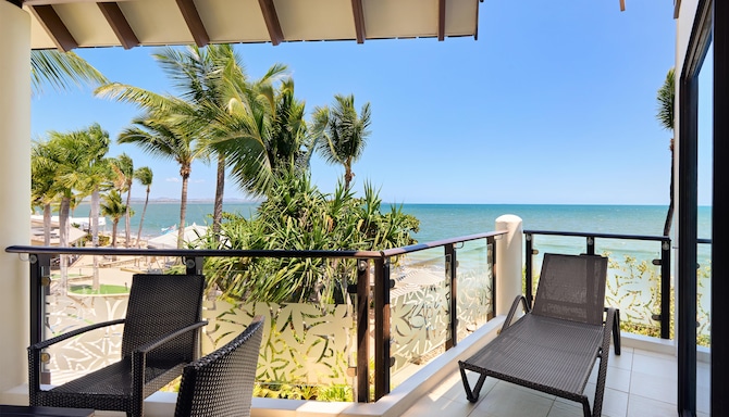Radisson Blu Resort, Fiji Denarau Island - Ocean View Suite