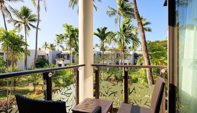Radisson Blu Resort, Fiji Denarau Island - Standard Room - Garden View