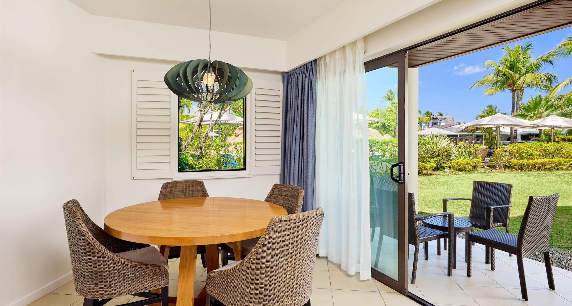 Radisson Blu Resort, Fiji Denarau Island - Suite Deluxe Courtyard