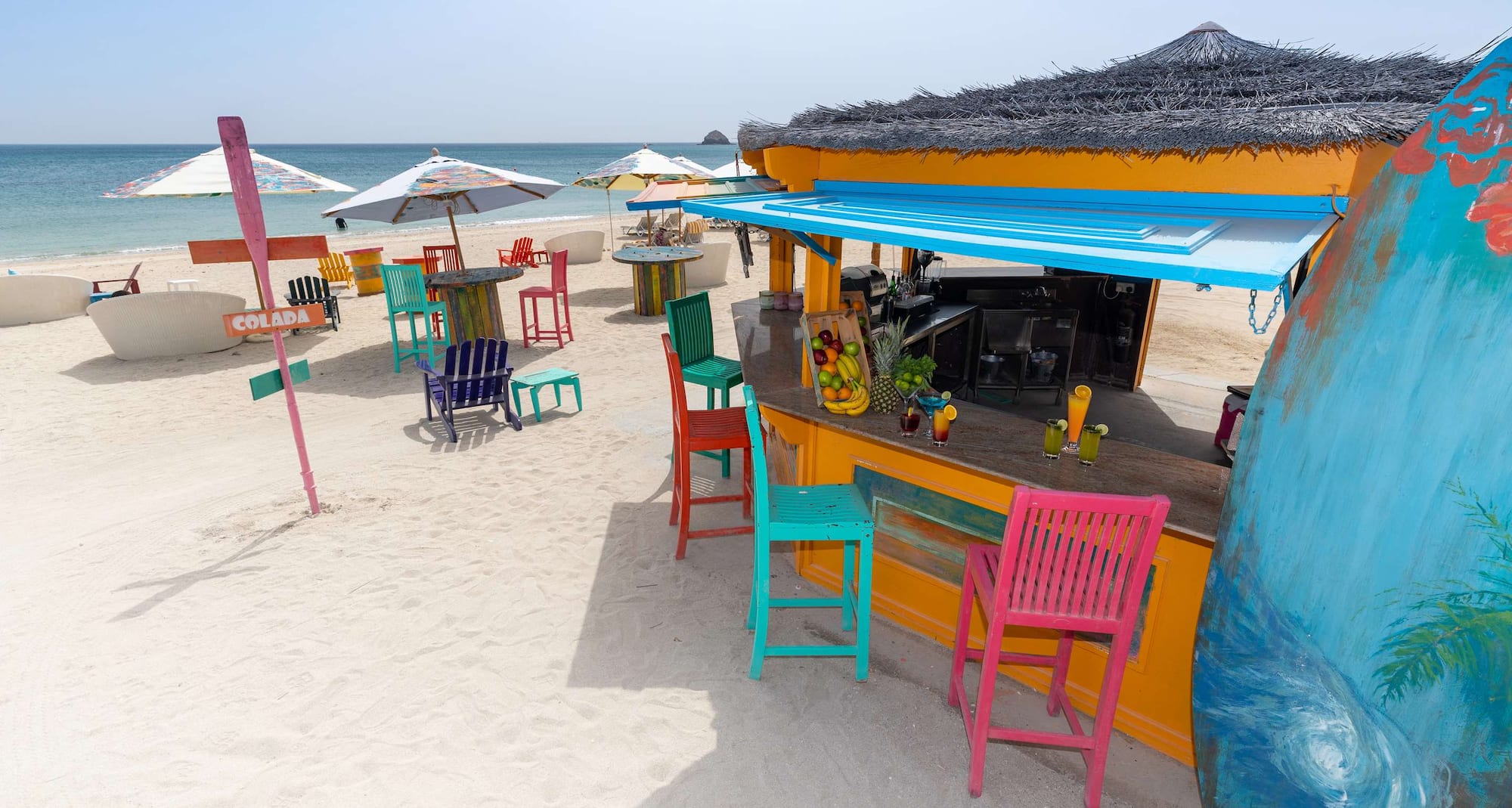 Radisson Blu Resort, Fujairah - Beach Bar