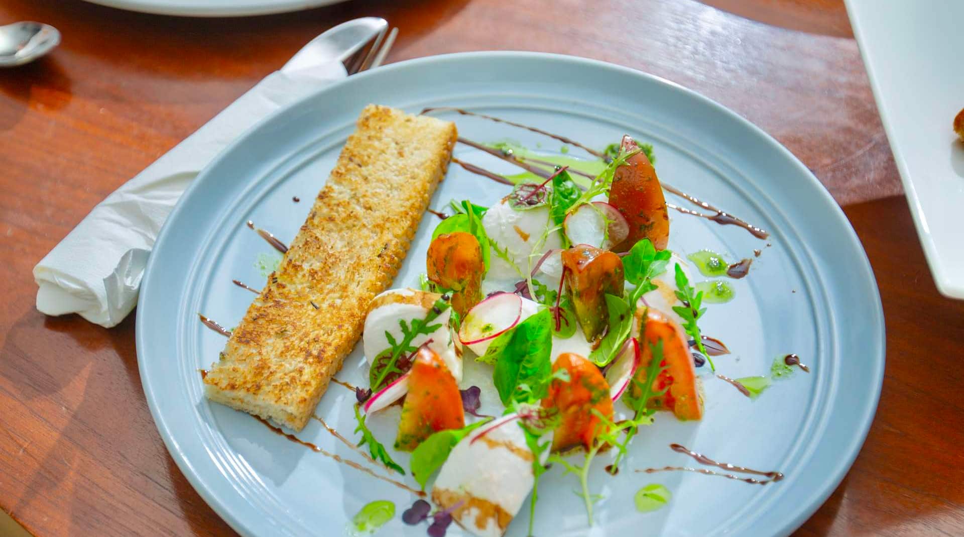 Radisson Blu Resort, Fujairah - The Lounge