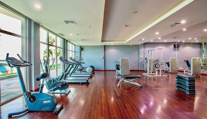 Radisson Blu Resort, Fujairah - Gymnasium