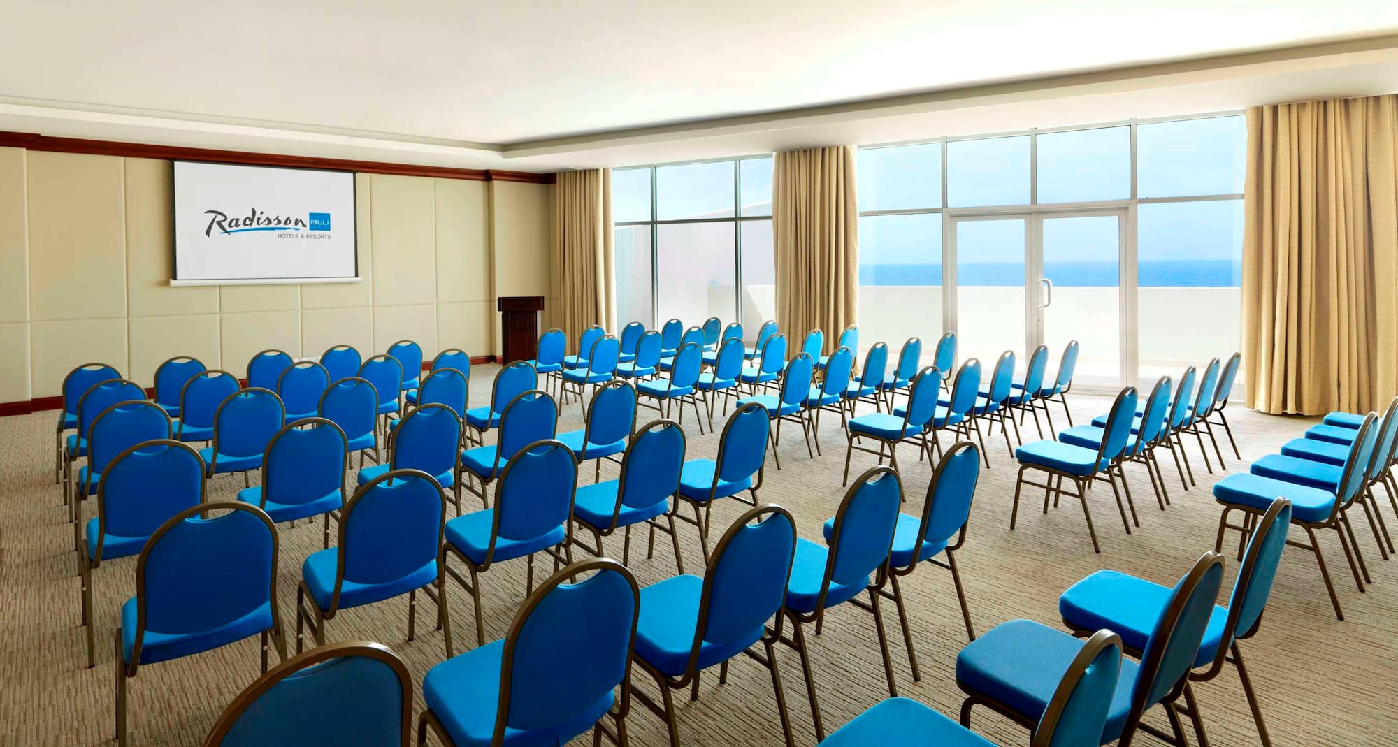 Radisson Blu Resort, Fujairah - Al Bahar Meeting Room