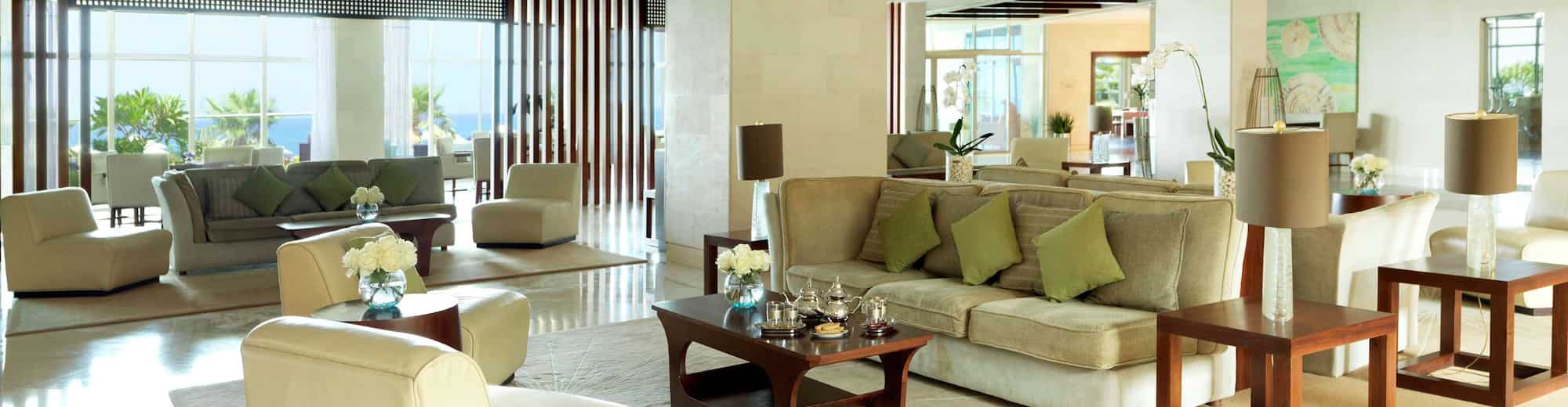 Radisson Blu Resort, Fujairah - Lobby Lounge