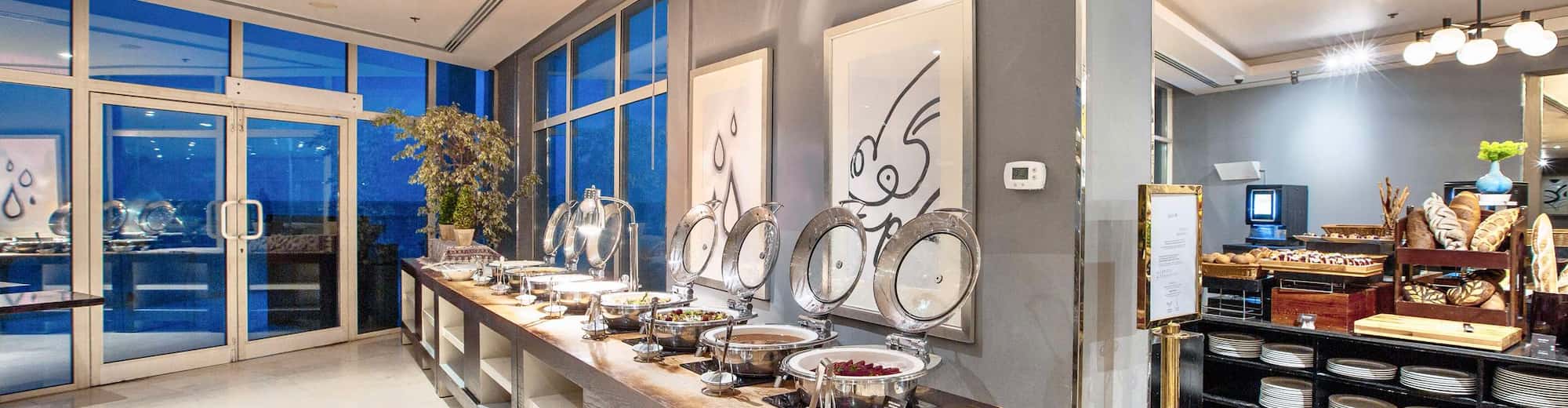 Radisson Blu Resort, Fujairah - Breeze Restaurant