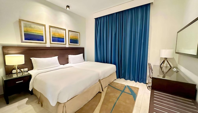 Radisson Blu Resort, Fujairah - Grand Suite with balcony & ocean view