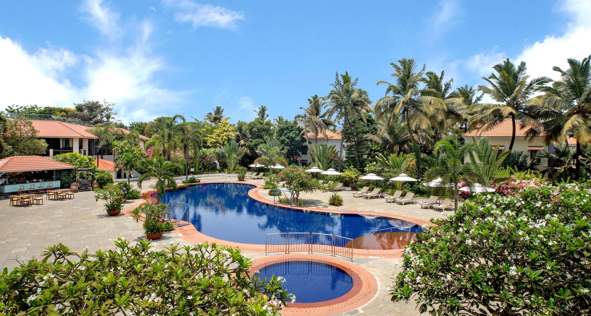 Radisson Blu Resort, Goa Cavelossim Beach - Main Pool with Pool Bar