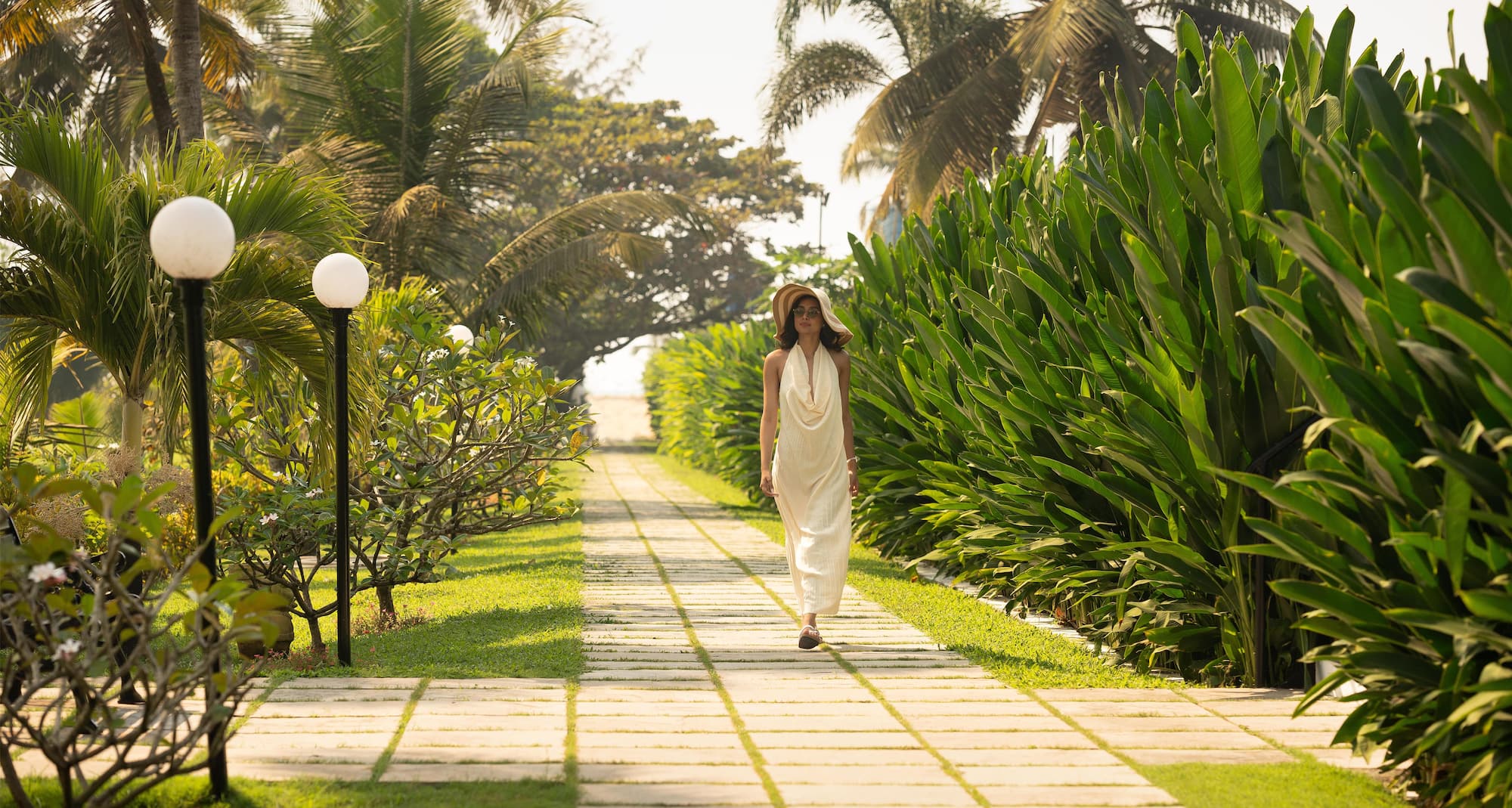 Radisson Blu Resort, Goa Cavelossim Beach - Beachwalk