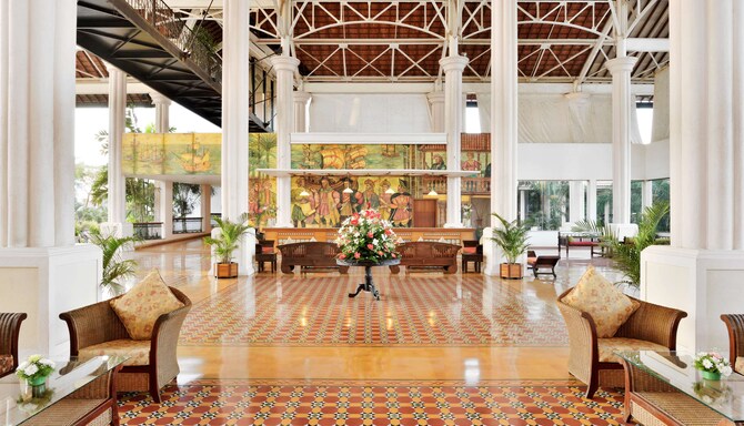 Radisson Blu Resort Goa Cavelossim Beach - Lobby