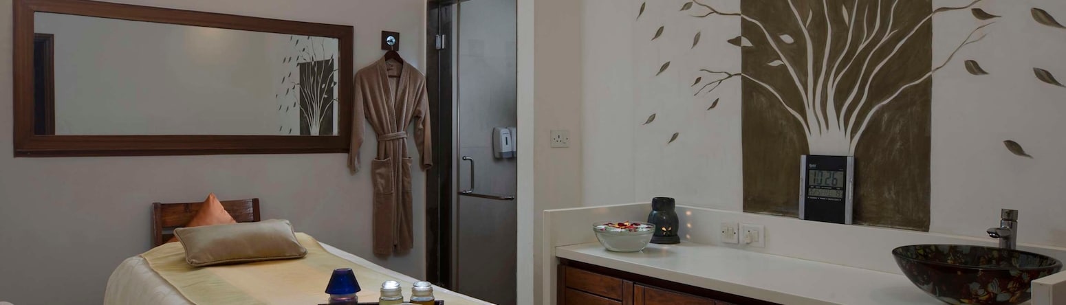 Radisson Blu Resort, Goa Cavelossim Beach - Spa treatment room