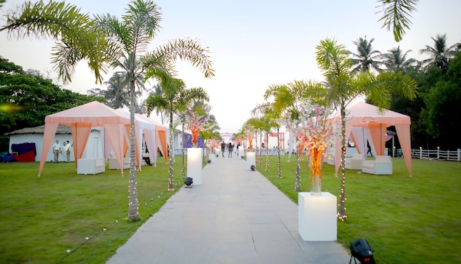 Radisson Blu Resort, Goa Cavelossim Beach - Wedding