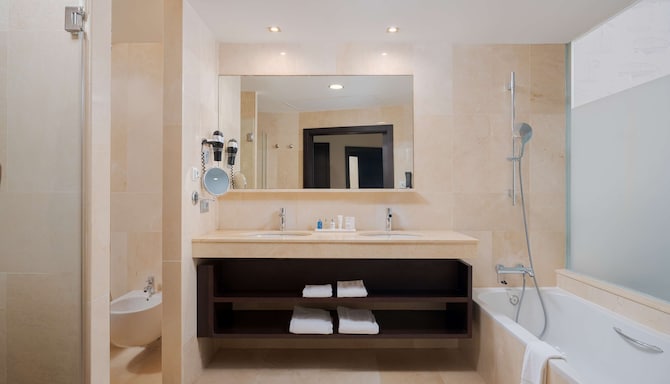 Radisson Blu Resort, Gran Canaria - Gjesterom bad