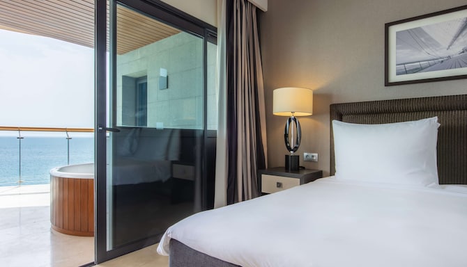 Radisson Blu Resort, Gran Canaria - Premium Suite 3 Bedroom - Room 2