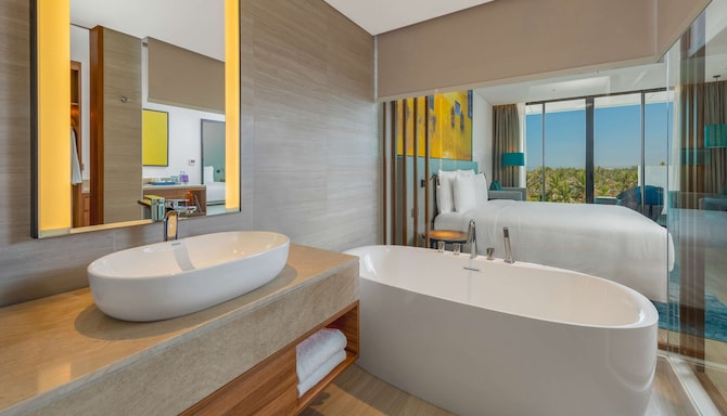 Radisson Blu Resort, Hoi An - Deluxe Pool View King