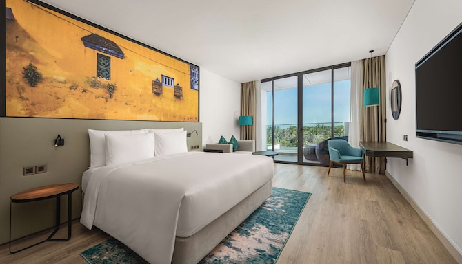 Radisson Blu Resort, Hoi An - Deluxe Pool View King