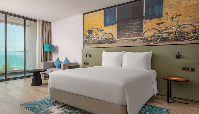 Radisson Blu Resort, Hoi An - Premium Partial Sea View King
