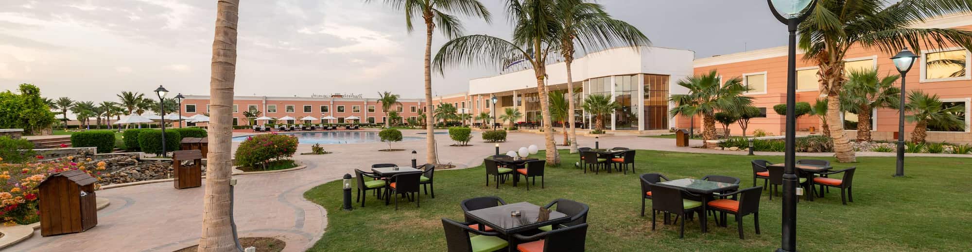 Radisson Blu Resort, Jizan - Outdoor lounge
