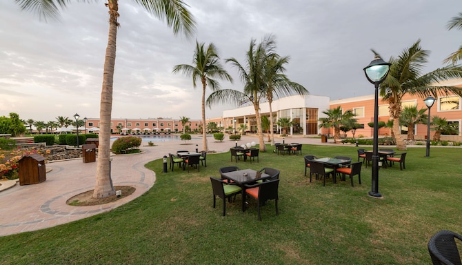 Radisson Blu Resort, Jizan - Outdoor lounge