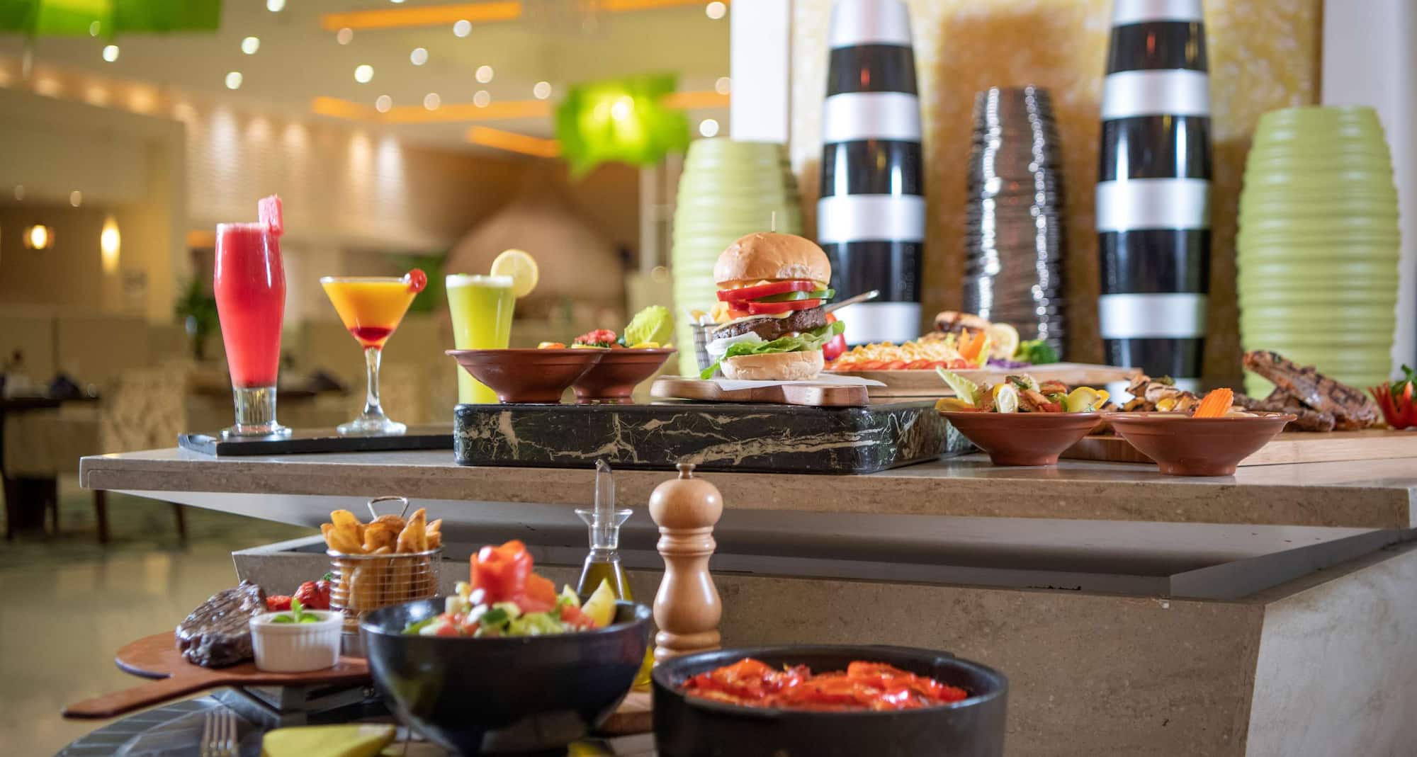 منتجع راديسون بلو، جيزان - المطعم