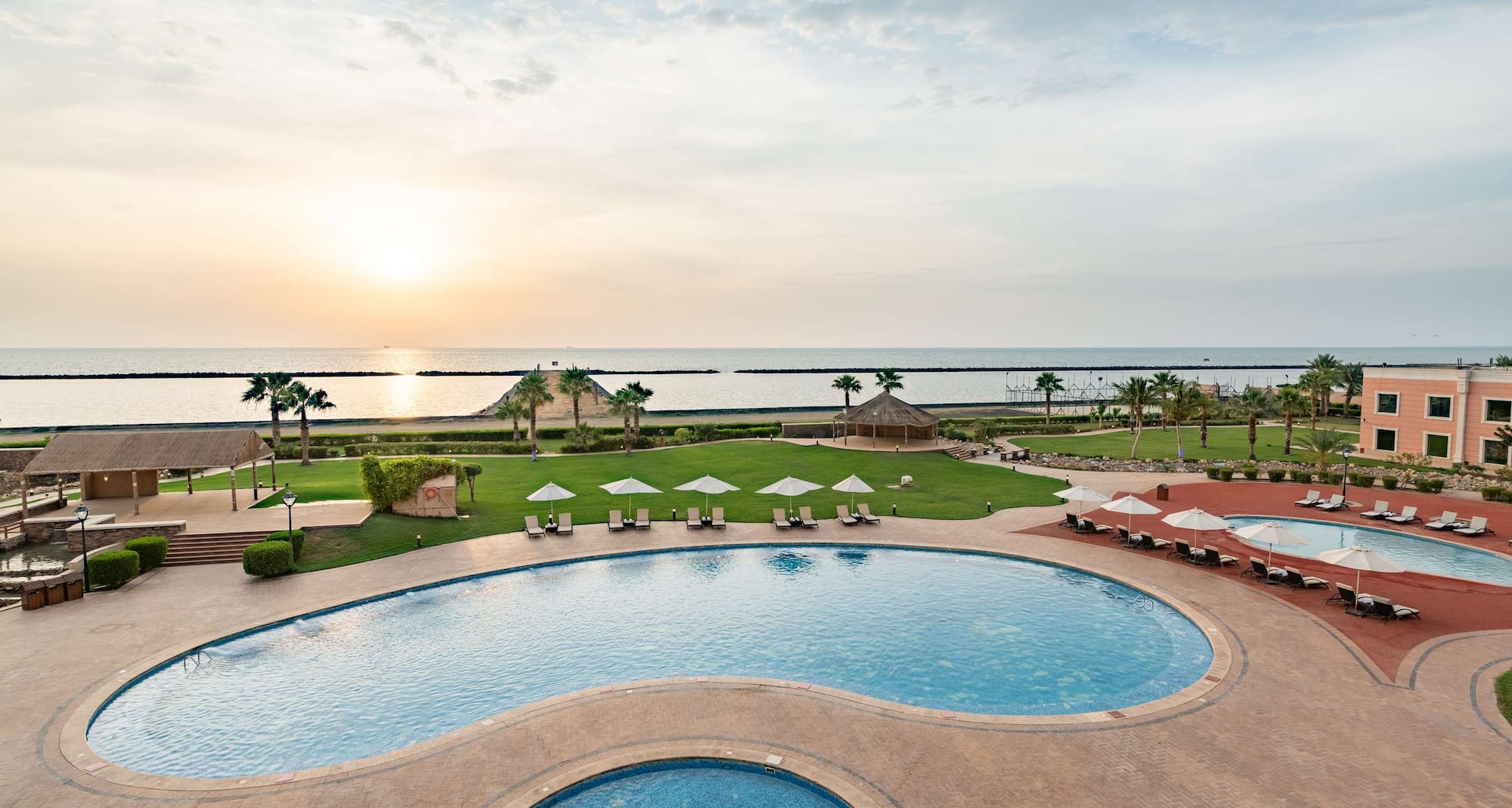 منتجع راديسون بلو، جيزان - غروب الشمس