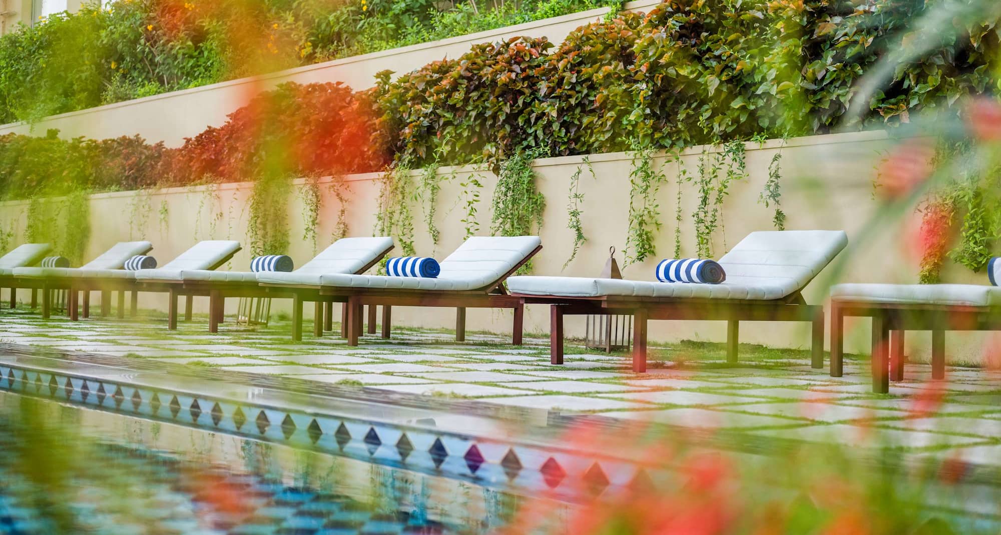 Radisson Blu Resort, Kumbhalgarh - Pool Sun beds shot