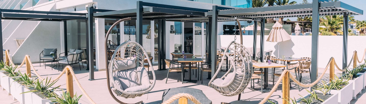 Radisson Blu Resort, Lanzarote - MAAR - Crown Service