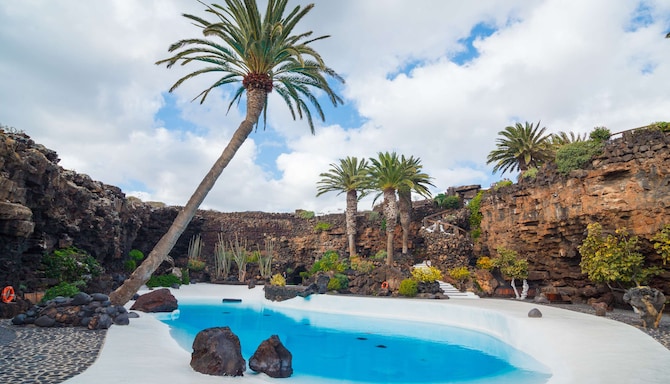 Radisson Blu Resort, Lanzarote - Lanzarote Activities - Cesar Manrique Heritage - Jameos del agua