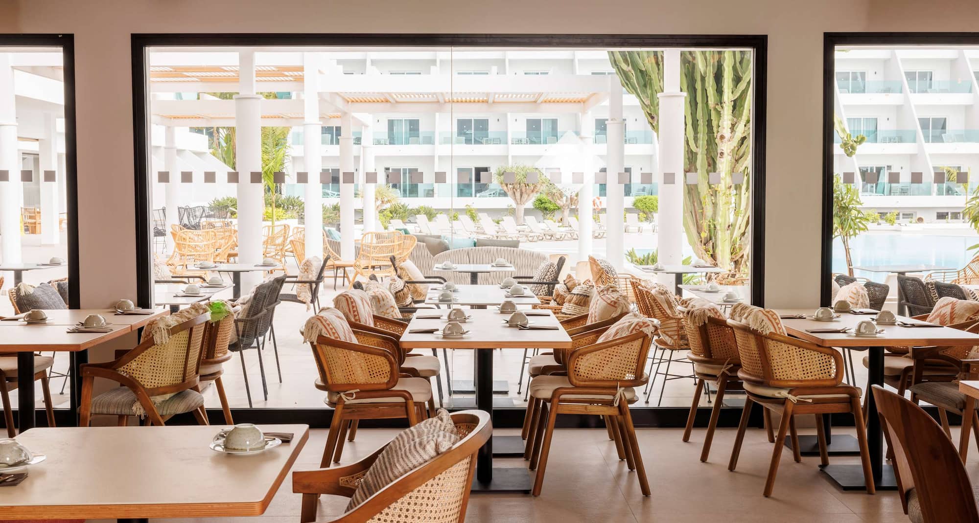 Radisson Blu Resort, Lanzarote - Buffet Restaurant Tremor