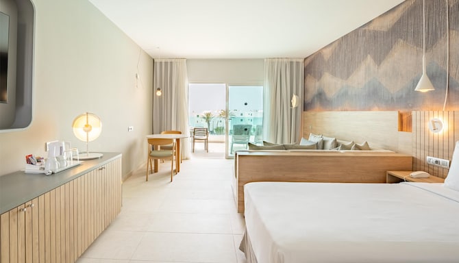 Radisson Blu Resort, Lanzarote - Vue de la suite