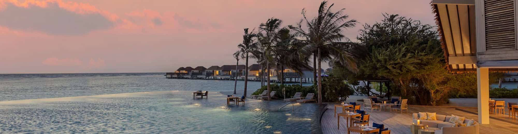 Radisson Blu Resort, Maldives - Eats & Beats Bar