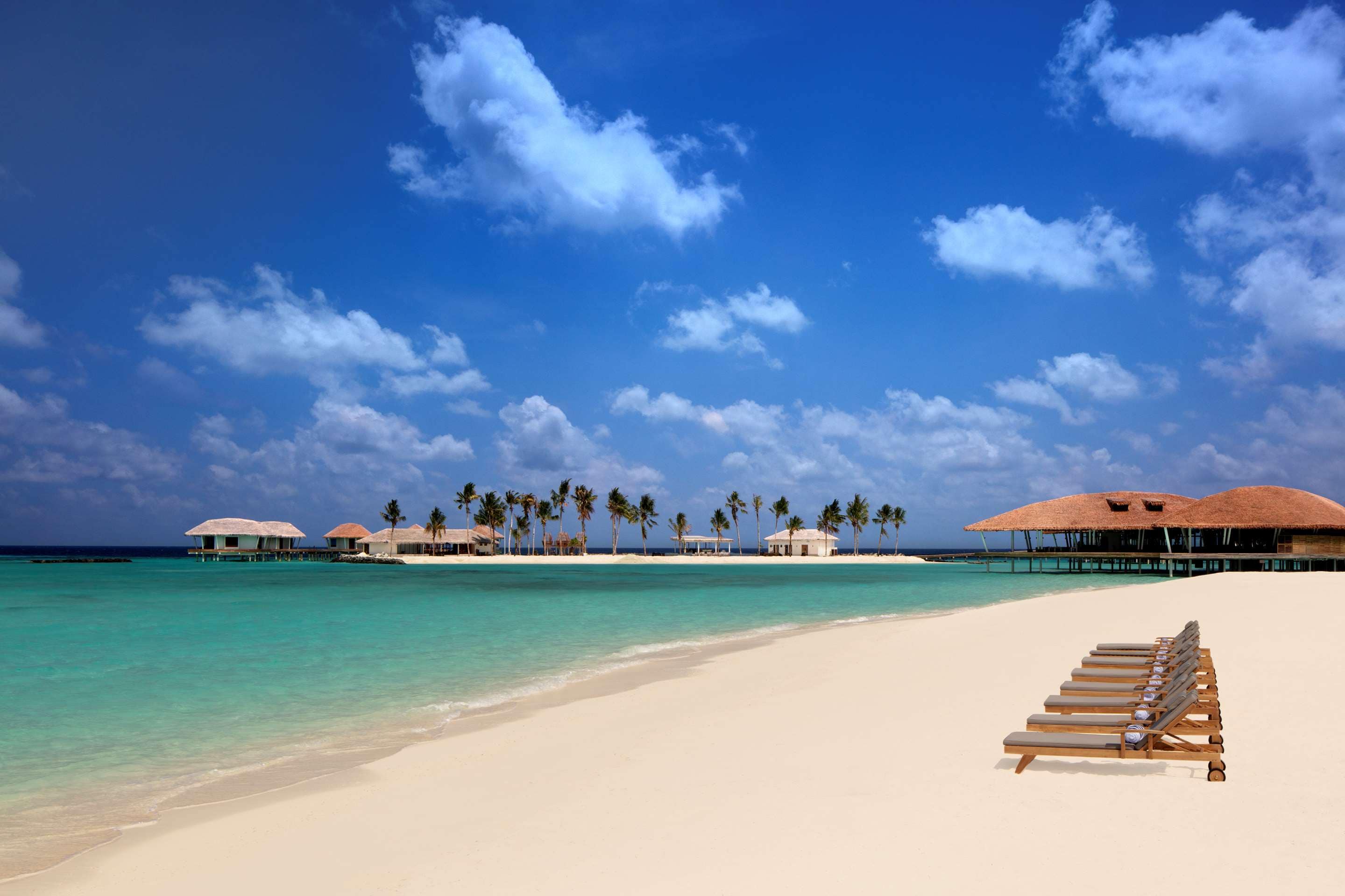 Radisson Blu Resort Maldives - Beach View, Adult-Island & Neeloofaru - Day