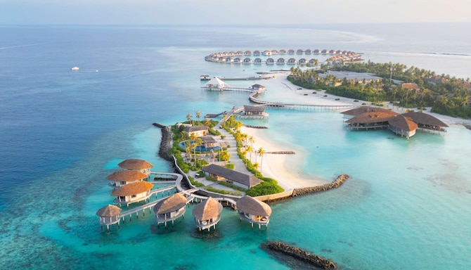 Radisson Blu Resort, Maldives - Crusoe s Island
