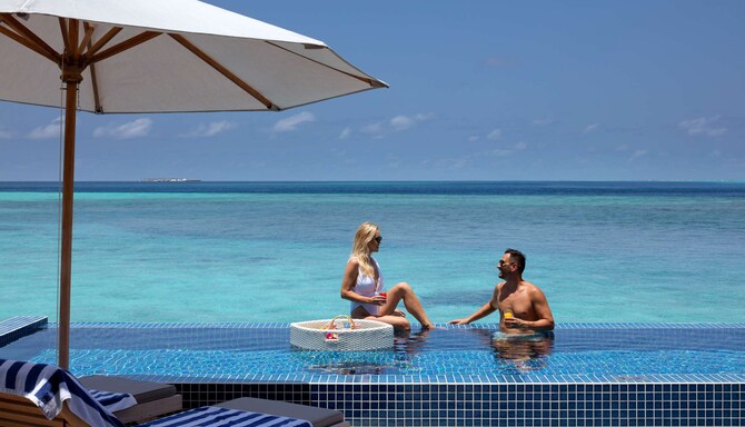Radisson Blu Resort Maldives - Villa floating breakfast