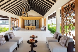 Radisson Blu Resort Maldives - Blu SPA reception