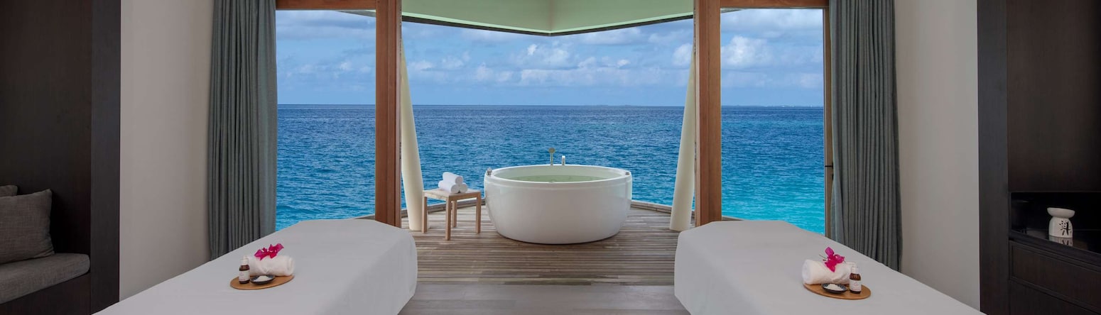 Radisson Blu Resort, Maldives - Blu SPA treatment room