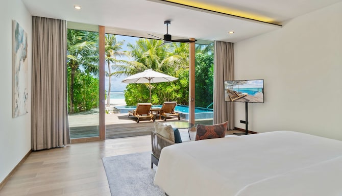 Radisson Blu Resort, Maldives - Two Bedroom Beach Villa master bedroom