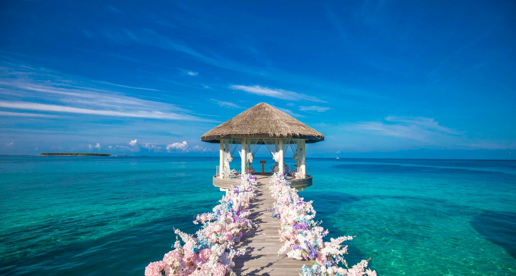 Radisson Blu Resort, Maldives - Blu spa pavilion premium wedding