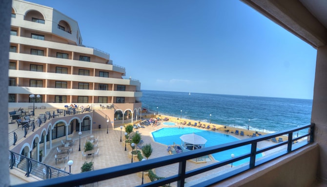 Radisson Blu Resort, Malta St. Julians - Deluxe Sea View