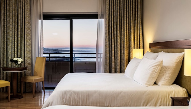Radisson Blu Resort, Malta St. Julians - Family Room with Balcony - Sea View