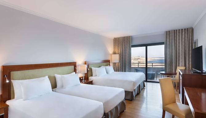 Radisson Blu Resort, Malta St. Julian's - Family seaview room