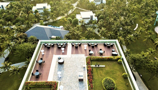 Radisson Blu Resort Phu Quoc - Aura