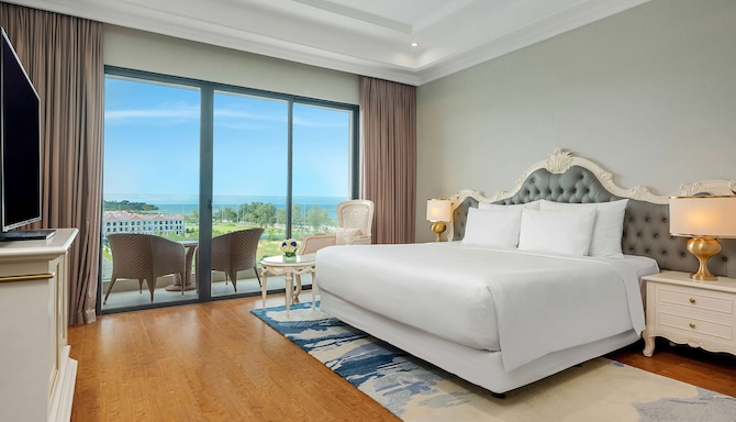 Radisson Blu Resort, Phu Quoc - Deluxe Room