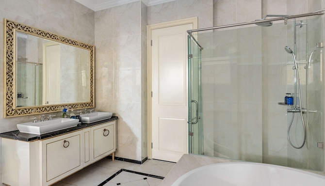 Radisson Blu Resort, Phu Quoc - Two Bedroom Villa bathroom