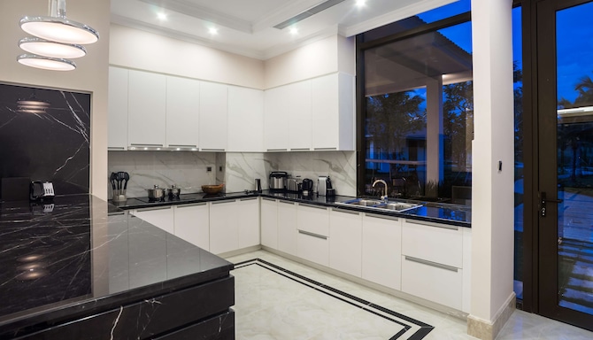 Radisson Blu Resort, Phu Quoc - Six Bedroom Villa kitchen