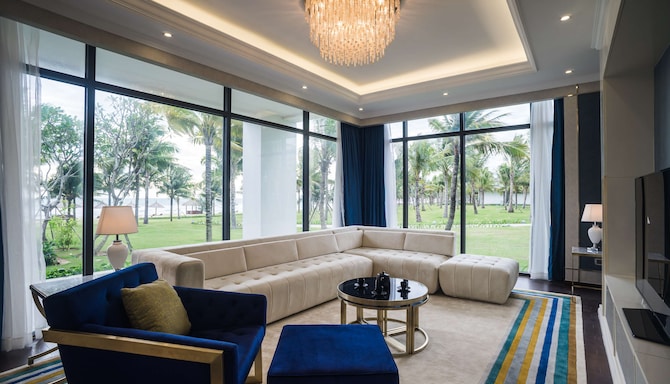 Radisson Blu Resort, Phu Quoc - Six Bedroom Villa