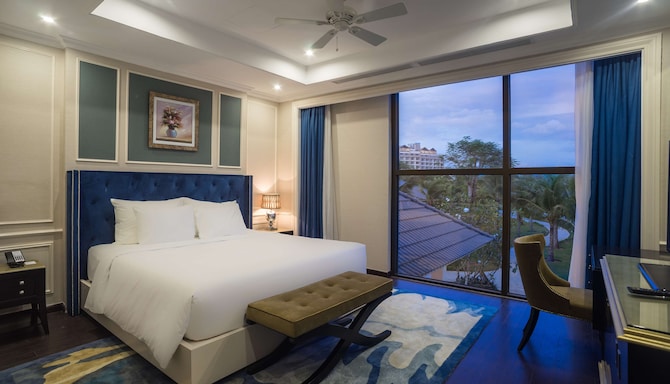 Radisson Blu Resort, Phu Quoc - Six Bedroom Villa
