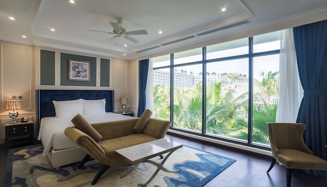 Radisson Blu Resort, Phu Quoc - Six Bedroom Villa